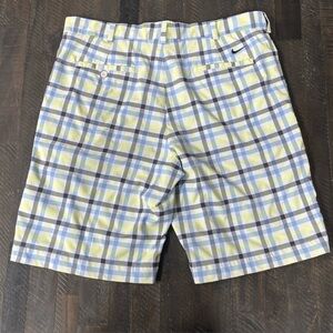 Nike Golf Shorts Men's Size 36 Dri-Fit  Plaid  Chino Stretchy Polyester/Spandex